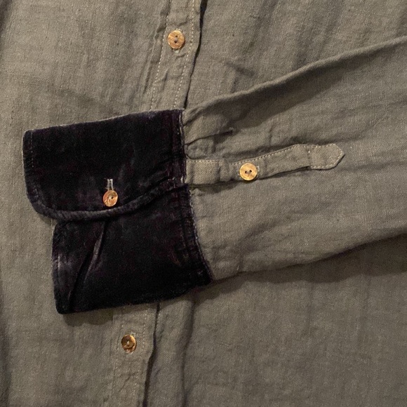 Linen Blouse with Velvet Detail - Picture 3 of 9